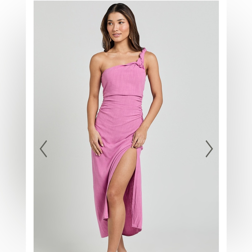 M Showpo Finley Midi Dress Pink